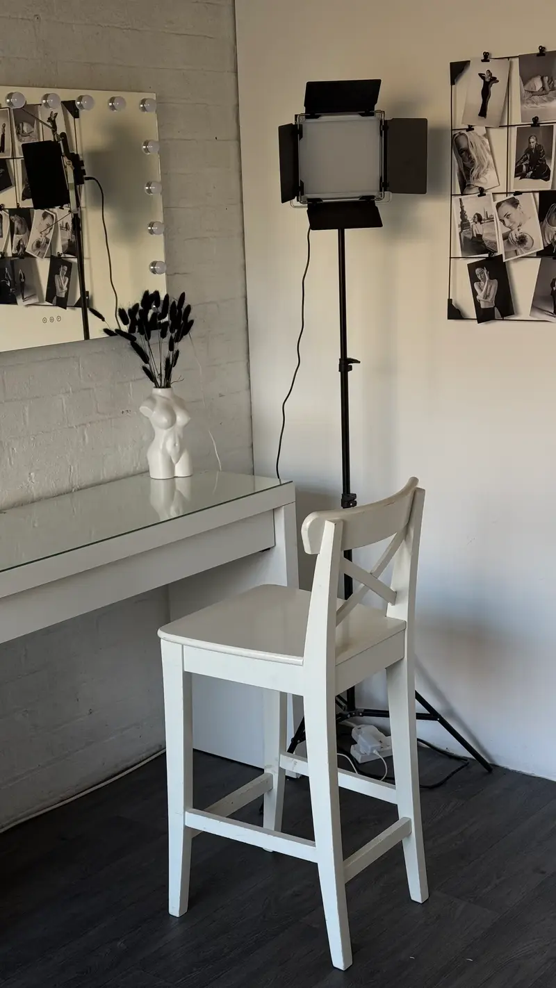 Private changing area at Lite Studio Northamptonshire with styling station and illuminated makeup mirror