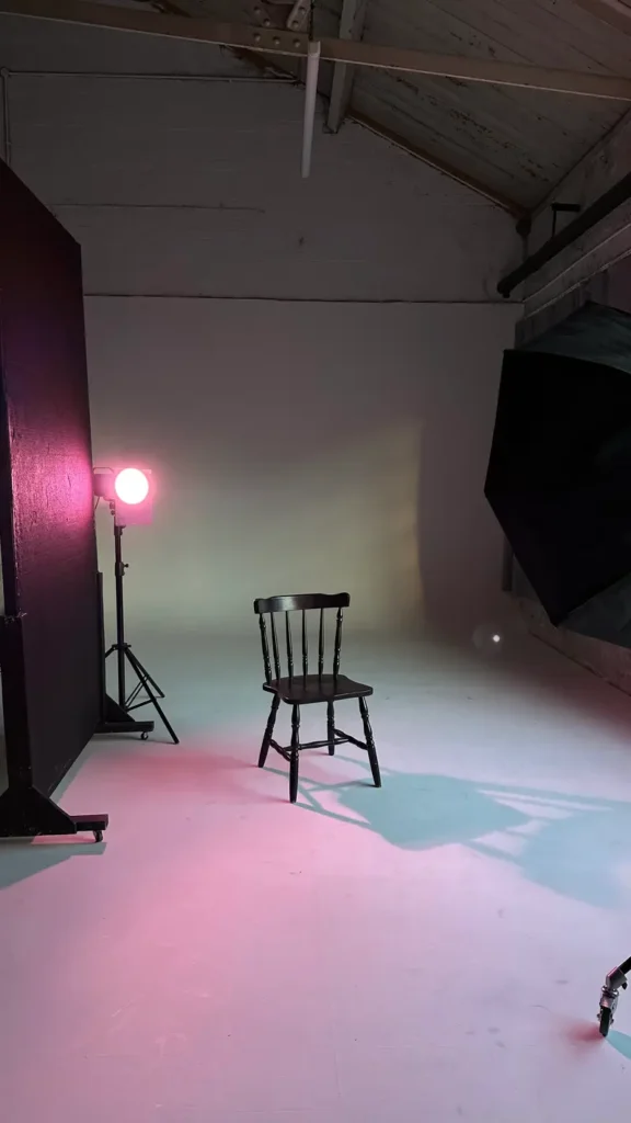 pink-floor-light-setup